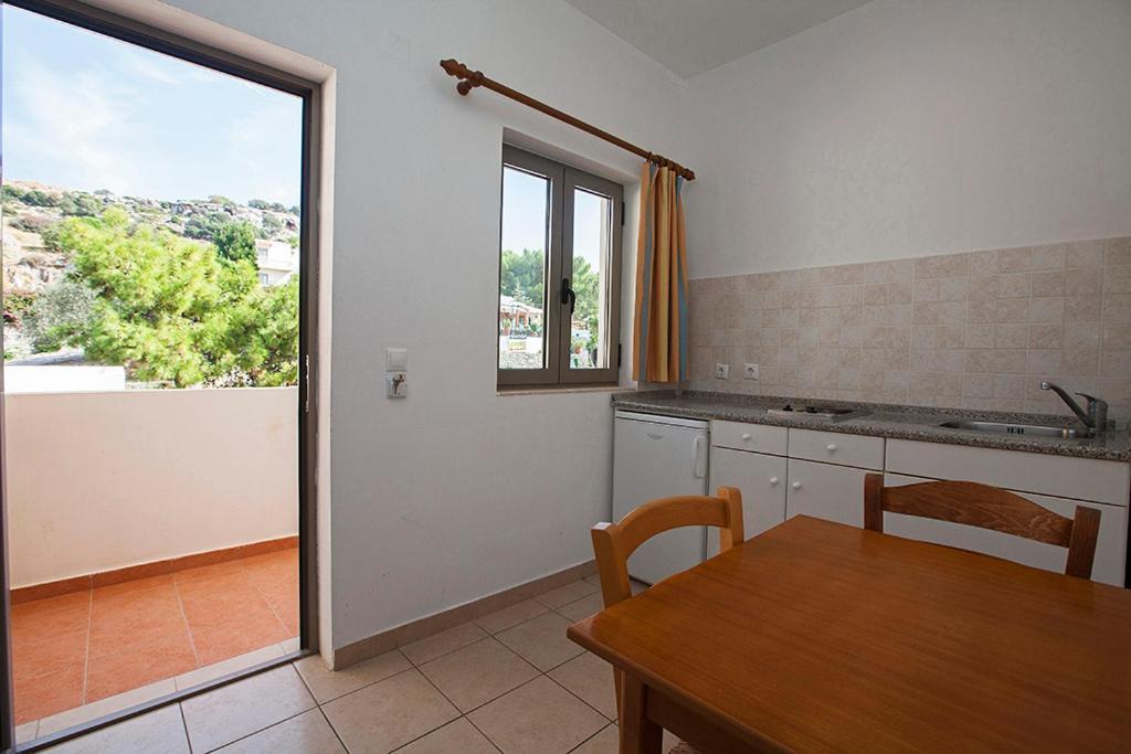 Apostolis Hotel Apartments Pefki  외부 사진